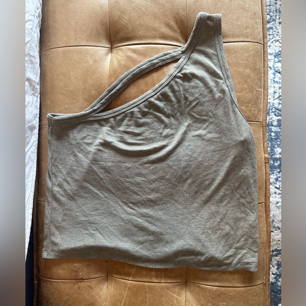 Aerie offline/American Eagle tank bundle size large